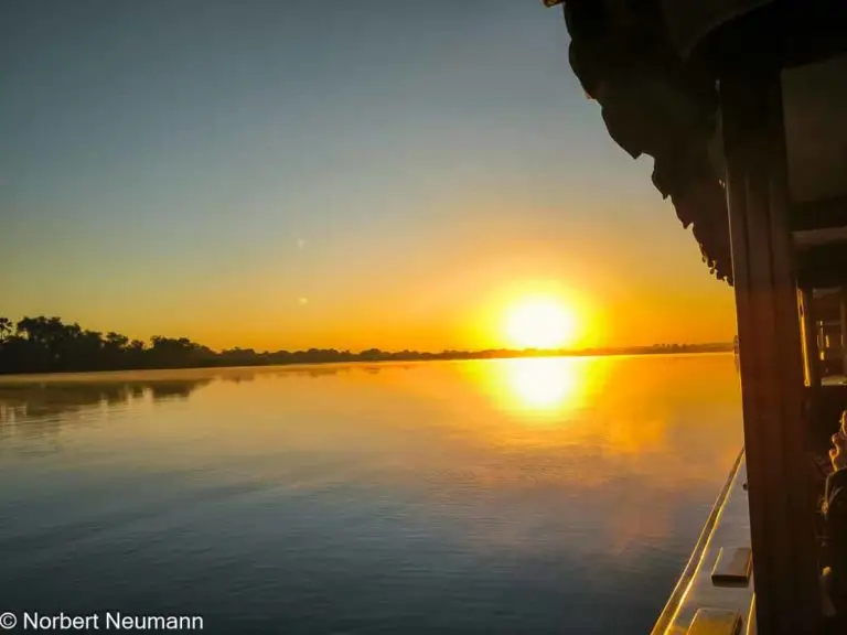 Simbabwe, Bootsfahrt mit Ra-Ikane auf dem Sambesi