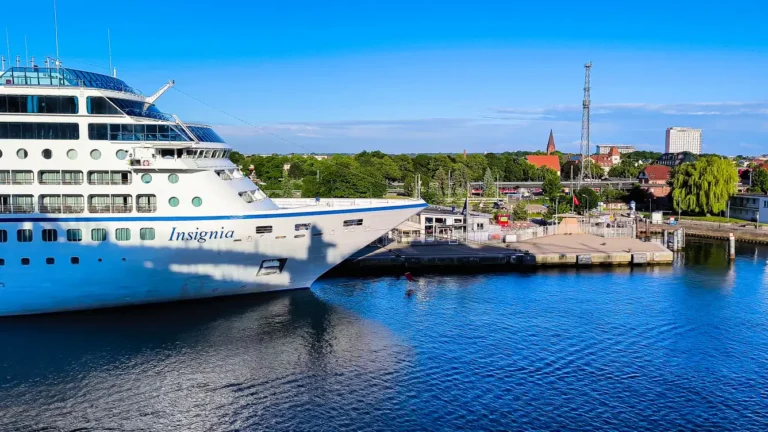 AIDAdiva Ankunft in Warnemünde