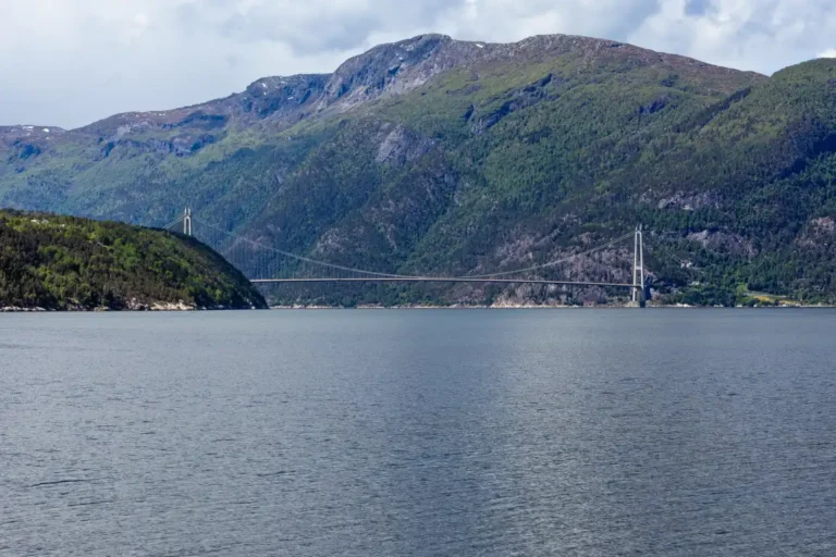 Norwegen, Eidfjord, Hardangerbrücke